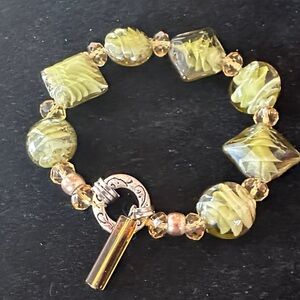 Vintage Acrylic Faux‑Marble Bracelet – Green Swirl Beads